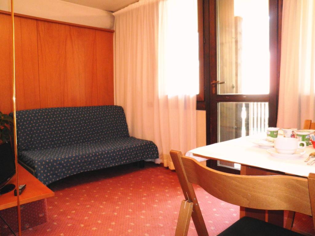R.T.A. Hotel Des Alpes 2 Мадонна-ди-Кампильо Номер фото