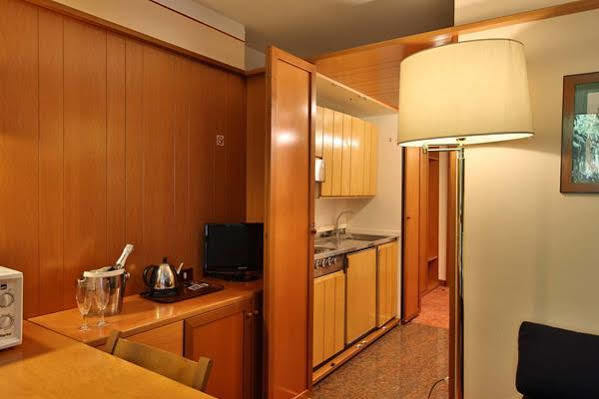 R.T.A. Hotel Des Alpes 2 Мадонна-ди-Кампильо Экстерьер фото